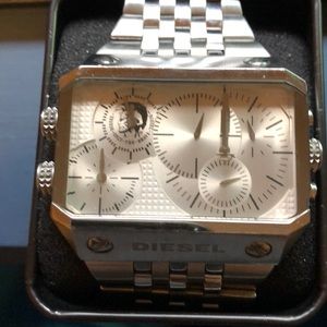 Diesel watch.  Worn a few times.  Like brand new